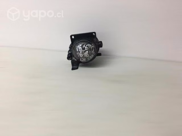 Neblinero lh volkswagen jetta 2008 2015