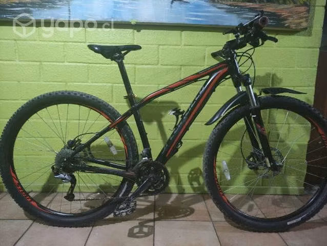 Bicicleta specialized rockhopper aro 29
