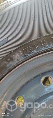 Llanta con neumático 245/75R16 - Imagen 3