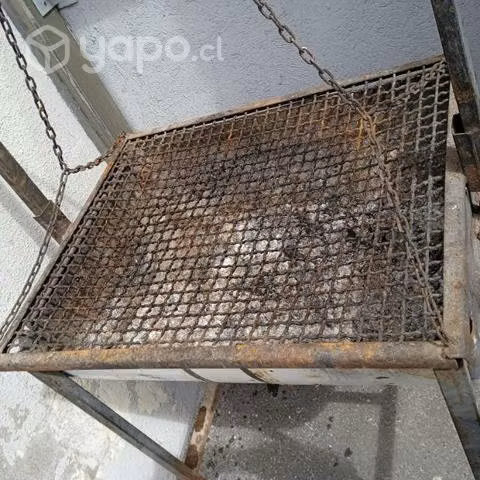 Parrilla grande, usada