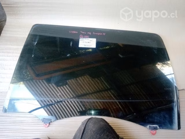 Vidrio puerta trasera izquierda Toyota Tundra 2011