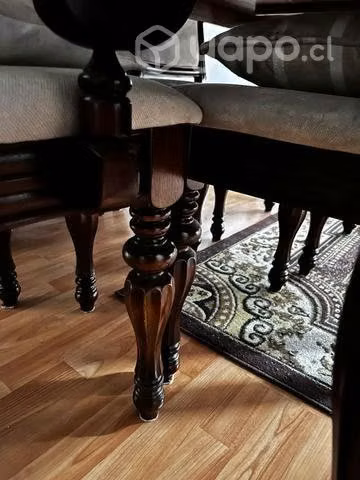 Comedor de estilo 4 sillas 2 sitiales