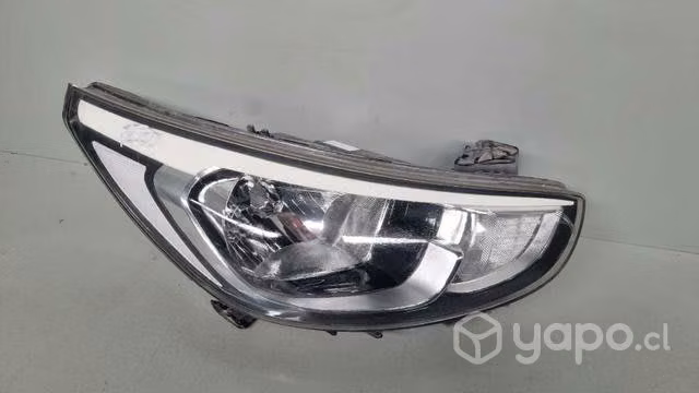 Optico Hyundai accent rb dmg la cisterna 33.33