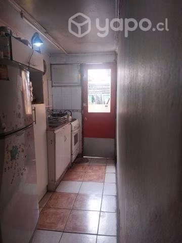 Se vende casa en La Florida, al lado del Metro