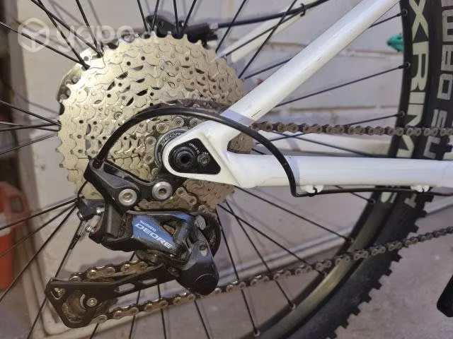 Bicicleta Canyon Stoic 2