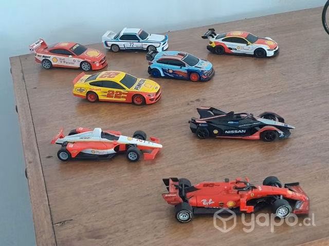 Autos coleccion con bateria , se conducen con el t