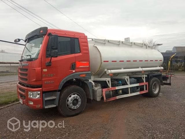 ARRIENDO CAMIÓN ALJIBE 300 LITROS