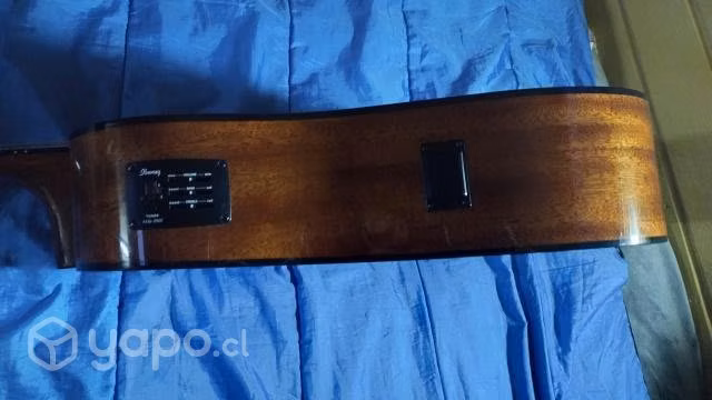 Guitarra Ibanez v70 ece