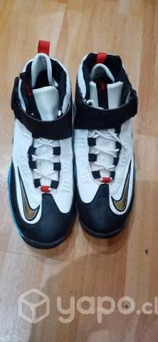 Nike 24