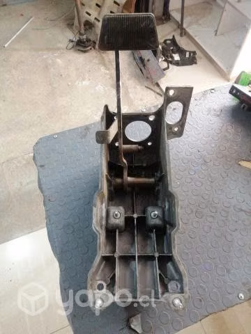 Pedal freno Dodge Dakota 2012