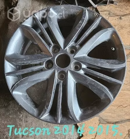 Llanta 17" Tucson 2014 2015 original detalle leve