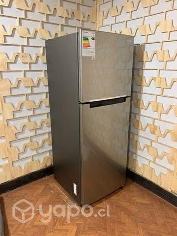 Refrigerador Samsung semi nuevo
