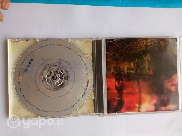 Avenged Sevenfold - Hail To The King /City of Evil
