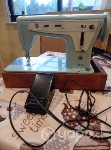 Máquina de coser Singer