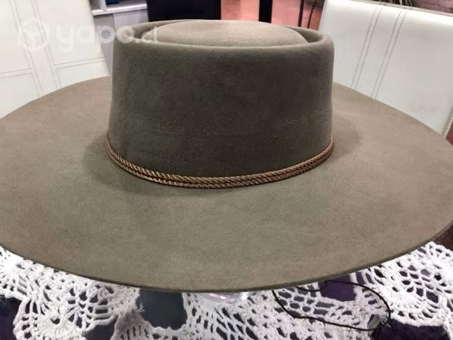 Sombrero de huaso sin uso