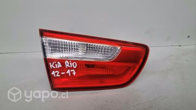Foco maleta kia rio dmg la cisterna 24.04