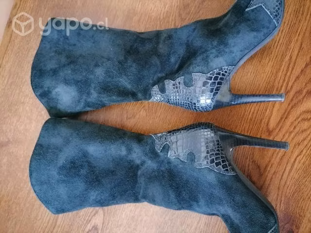 Botas marca zappa, numero 37