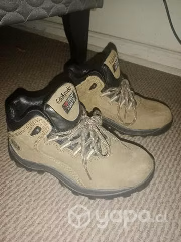Botines en buen estado - Imagen 2
