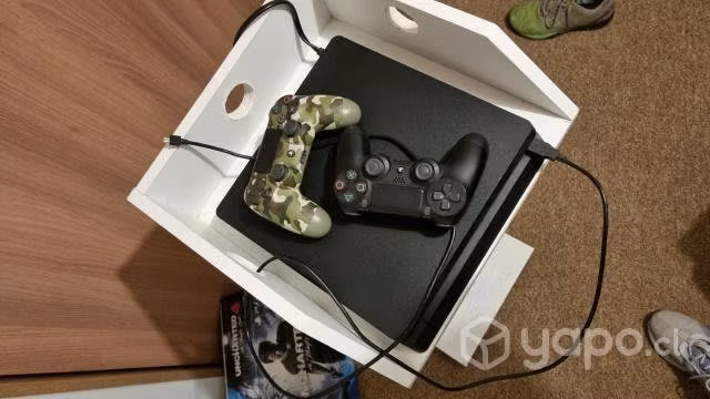 Sony PlayStation 4 Slim
