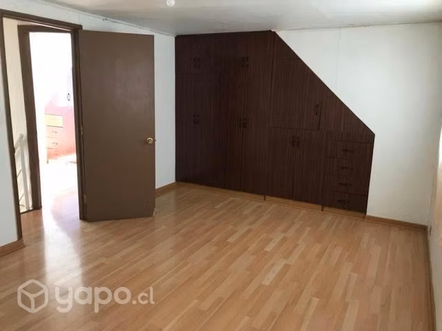 Amplia Casa en Linares