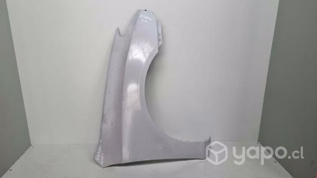 Tapabarro Hyundai Elantra dmg la cister23