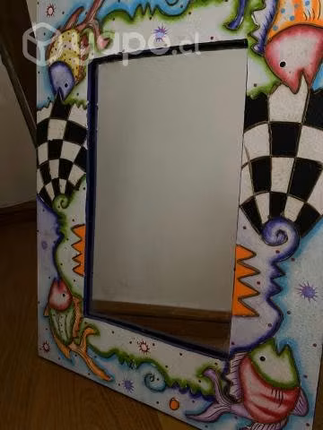 Cajon en forma de piramide mas espejo