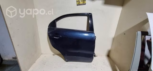 Puerta Kia Rio  /m01jrgd