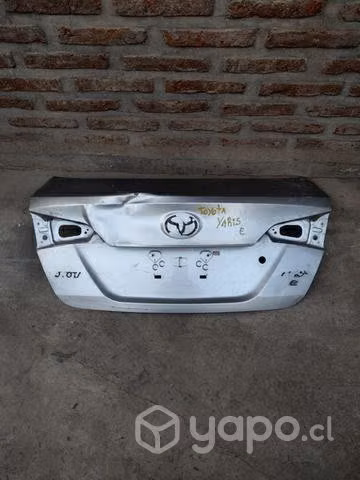 Maletero Toyota yaris E