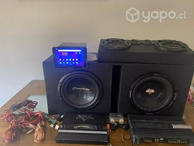 sonido de auto junto o por separado