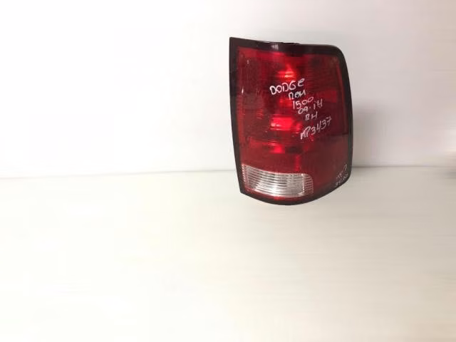 Foco trasero rh dodge ram 1500 2009-2014
