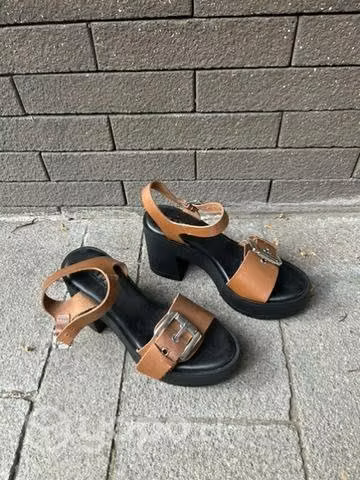 Zapatos NUEVOS Marca Zappa talla 37 - Imagen 4