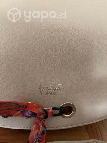 Linda cartera bandolera