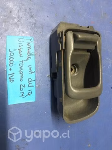 Manilla interior puerta izquierda Nissan Terrano