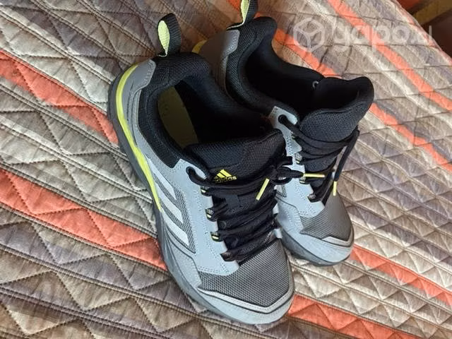 Adidas TERREZ