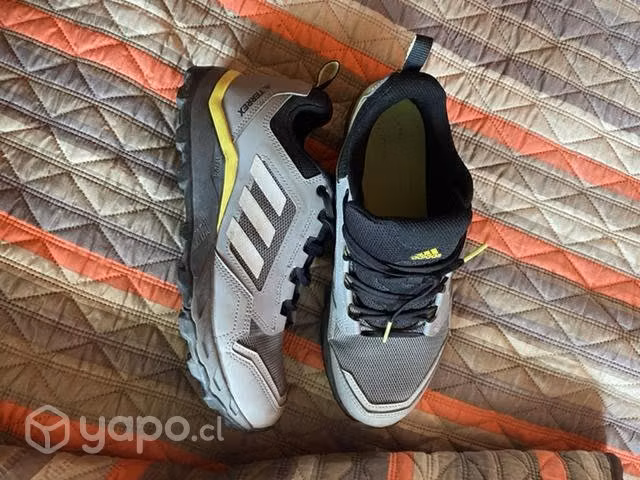Adidas TERREZ