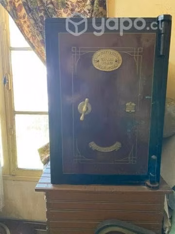 Caja de fondo antigua