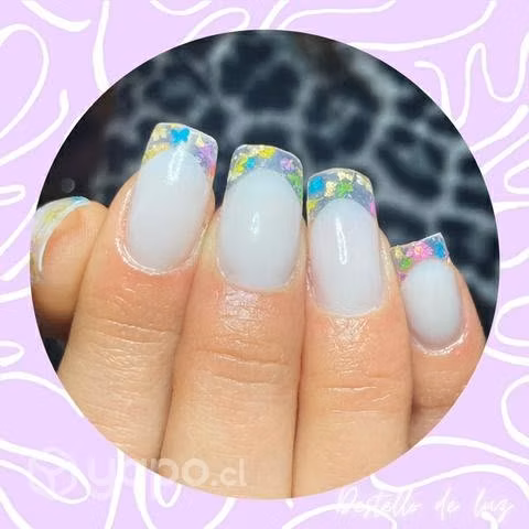 Pestañas y uñas