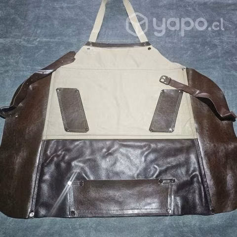 Pecheras de cuero para asados,cocina ,trabajo