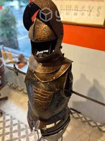 Armadura Medieval con pedestal