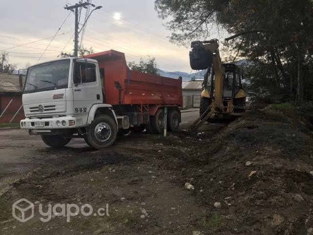 Tolva retro mov. De tierra escombros