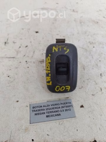 Boton AlzaVidrio Tra Izq (007) Nissan Terrano 2012