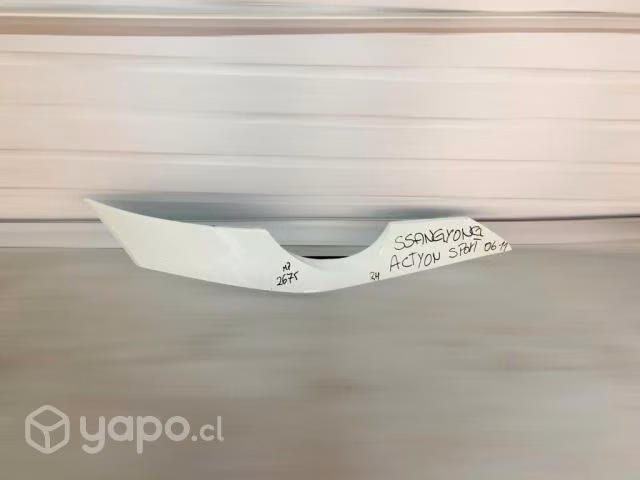 Moldura parachoque delantero ssangyong actyon 2006