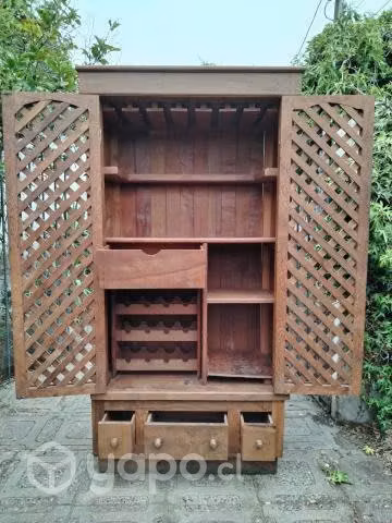 Gran Mueble De Alerce