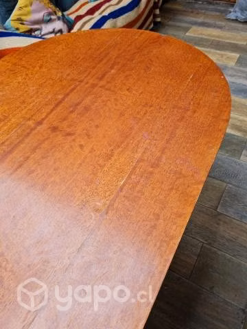 Mesa de comedor ovalada