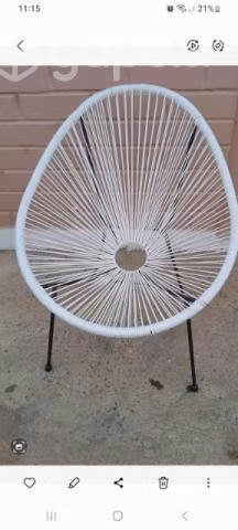 Cómoda.silla casi nueva
