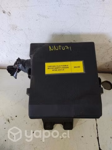 Carcaza Caja Fusible Motor (NNP071) Nissan NP300