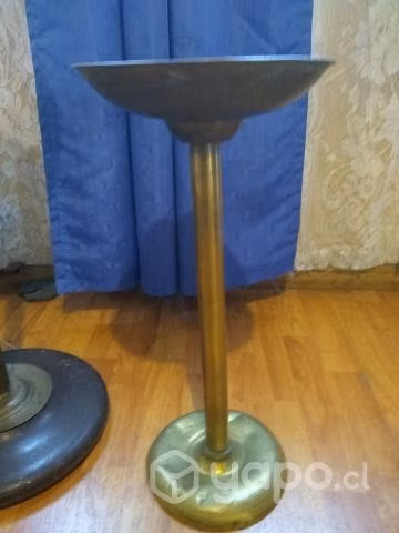 Antiguo cenicero bronce bronce macizo
