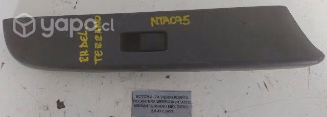 Boton AlzaVidrio Del Der (075) Nissan Terrano 2013