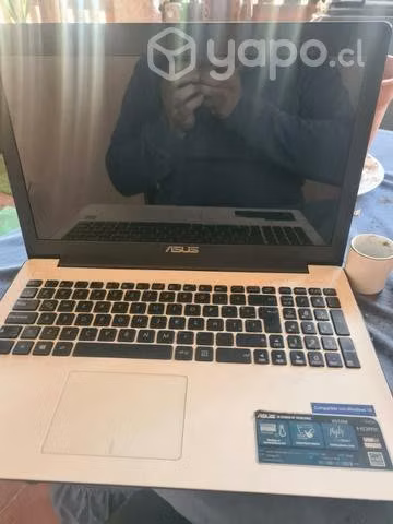 Notebook ASUS MODELO X5553M COLOR BLANCO - Imagen 4