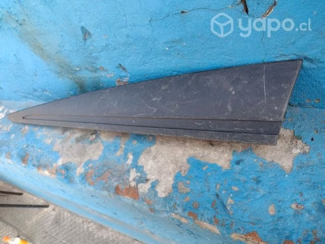 Moldura de puerta del izq Renault Clio 2016-2018 - Imagen 2